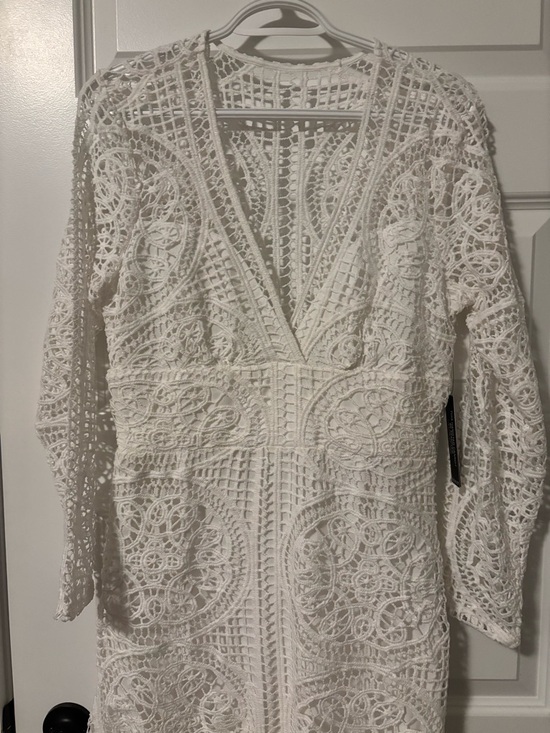 VENUS Dresses & Skirts - VENUS White Crochet Lace V-Neck Long Sleeve Dress